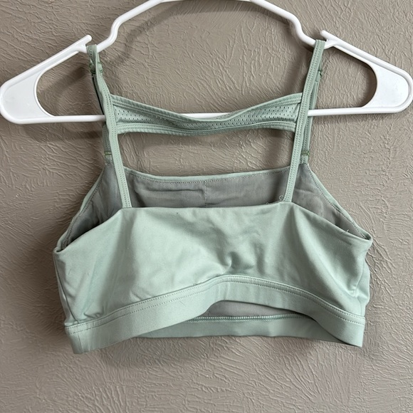 Gymshark Recess Sports Bra - Picture 2 of 3